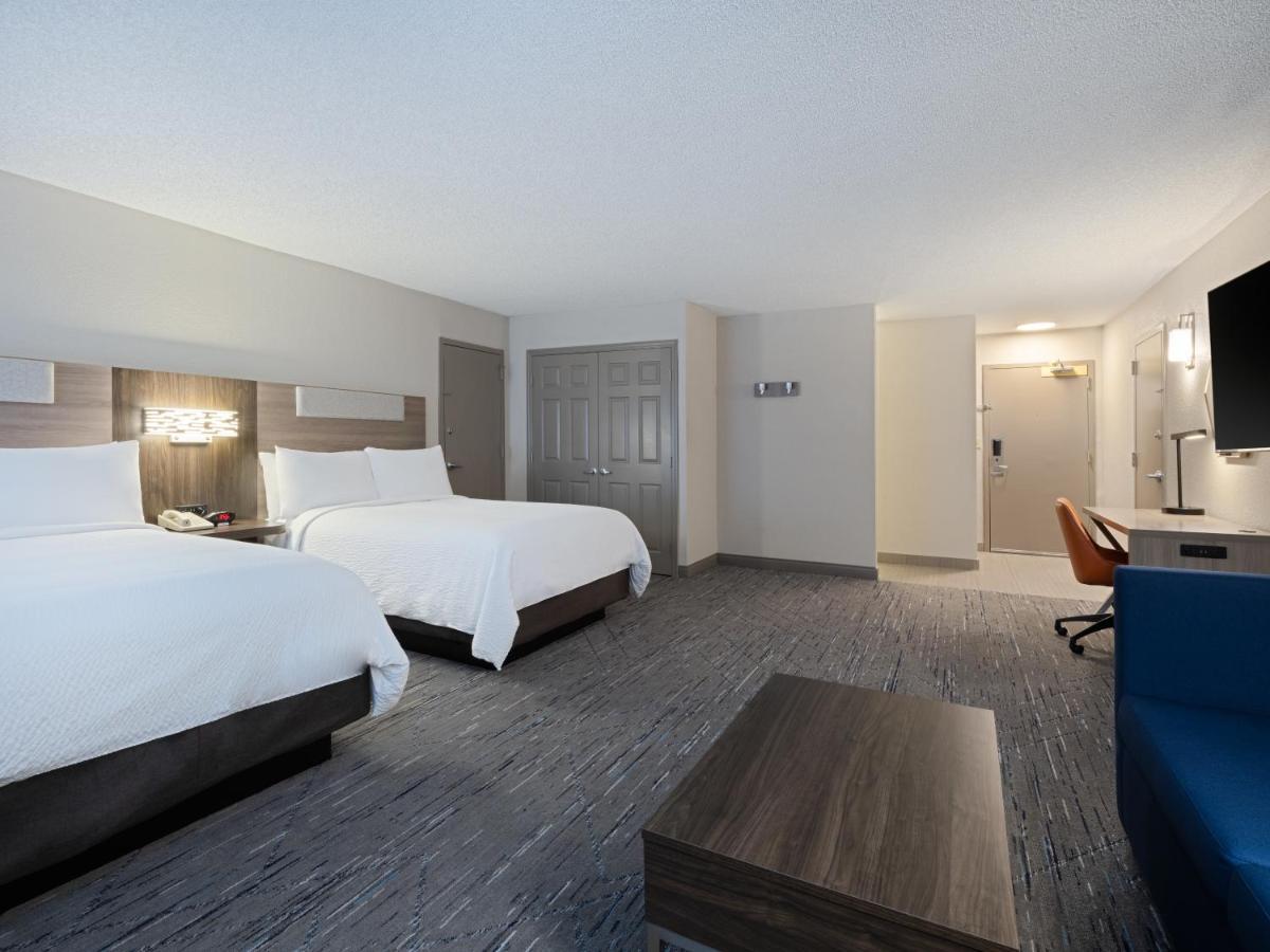Holiday Inn Express Hotel & Suites Ft. Lauderdale-Plantation By Ihg Exterior photo
