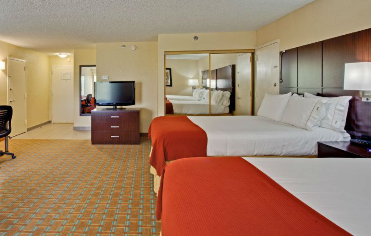 Holiday Inn Express Hotel & Suites Ft. Lauderdale-Plantation By Ihg Exterior photo